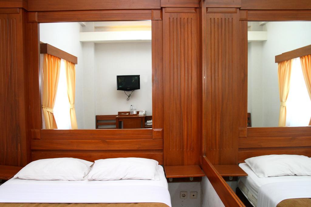 Bukit Dago Hotel Бандунг Номер фото